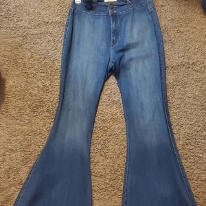 Jeans with suspenders